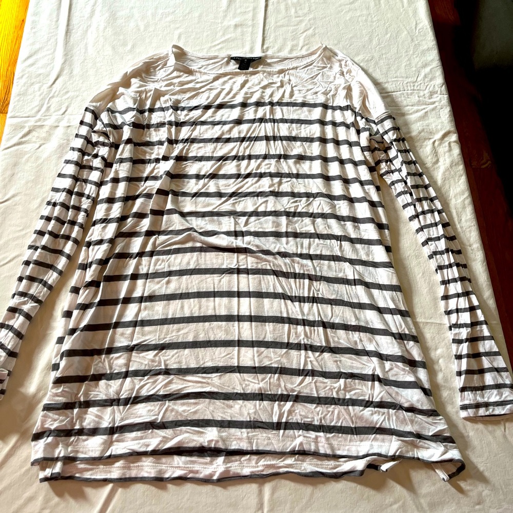 Navy / dark gray and white long sleeve tunic top